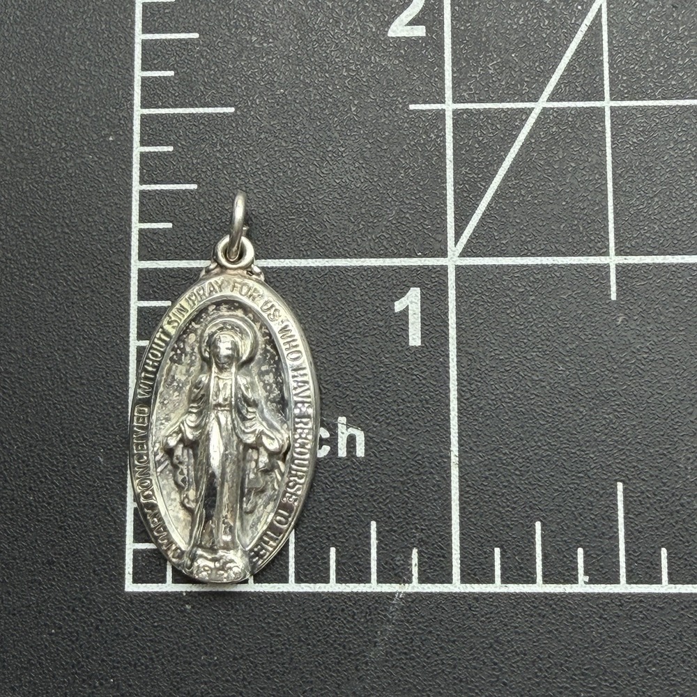 Vintage Sterling SIlver 925 Miraculous Mary Sacred Heart Oval Medal Pendant 1" - Picture 8 of 8